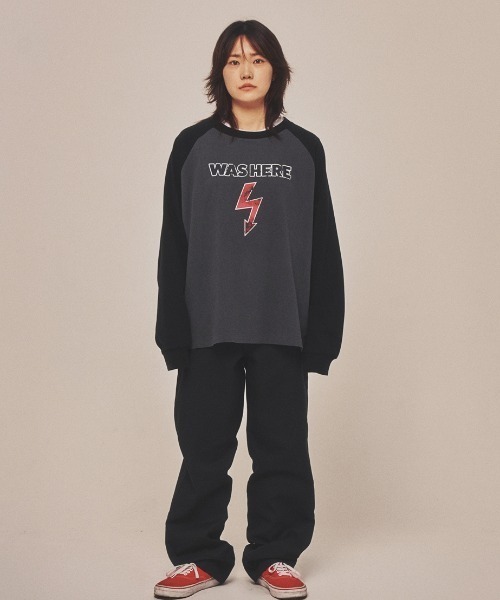 Teem Store（チームストア）の「WAS HERE T-SHIRTS / ラグランンスリーブフロントロゴロンT（Tシャツ/カットソー・レディース・ブラック/グレー・F）」の13枚目の写真