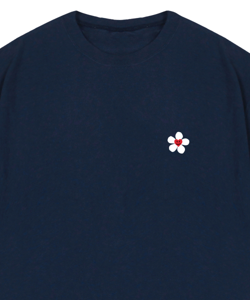 GRAVER（グレーバー）の「[ユニセックス]スモールフラワーハート半袖Tシャツ_ネイビー（Tシャツ/カットソー・レディース・ネイビー・SMALL/MEDIUM/LARGE）」の2枚目の写真