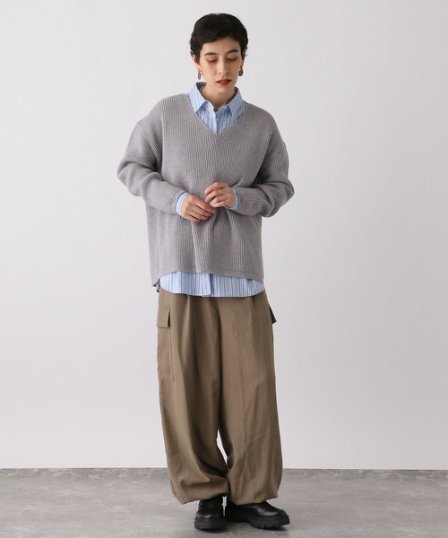 studio CLIP(スタディオクリップ)の「《ウタオ》スウェットライクVネックプルオーバー(ニット/セーター・レディース・グレー/ライトブルー/サンドグレー・FREE)」の9枚目の写真