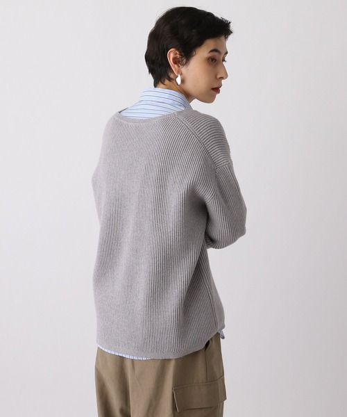 studio CLIP(スタディオクリップ)の「《ウタオ》スウェットライクVネックプルオーバー(ニット/セーター・レディース・グレー/ライトブルー/サンドグレー・FREE)」の12枚目の写真