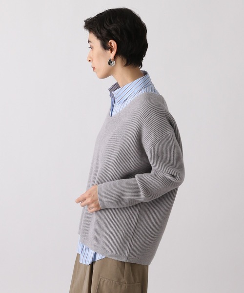 studio CLIP(スタディオクリップ)の「《ウタオ》スウェットライクVネックプルオーバー(ニット/セーター・レディース・グレー/ライトブルー/サンドグレー・FREE)」の13枚目の写真