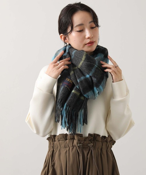 TWEED MILL（ツイードミル）の「ＴＷＥＥＤＭＩＬＬチェック②（ストール/ショール・レディース・レッド系/ブルー系・FREE）」の4枚目の写真