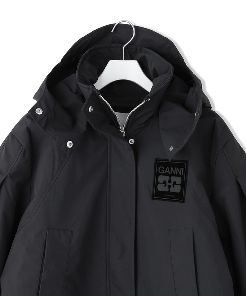 GANNI(ガニー)の「【GANNI(ガニー)】Ripstop Tri-Layer Parka Coat(モッズコート・レディース・ブラック/ブルー系その他・36)」の17枚目の写真