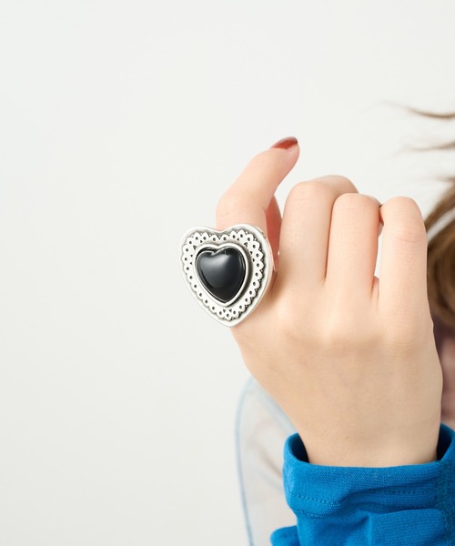 OtroAccesorio(オトロアクセソリオ)の「【OtroAccesorio】heart concho ring(リング・レディース・ミント/ベージュ/ホワイト/ブラック・FREE)」の10枚目の写真