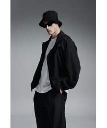 APOSTROPHE COMMA（アポストロフィコンマ）の「ナイロンウィンドブレーカー 風を防ぐフードジップアップジャケット（ブラック）（ナイロンジャケット）」
