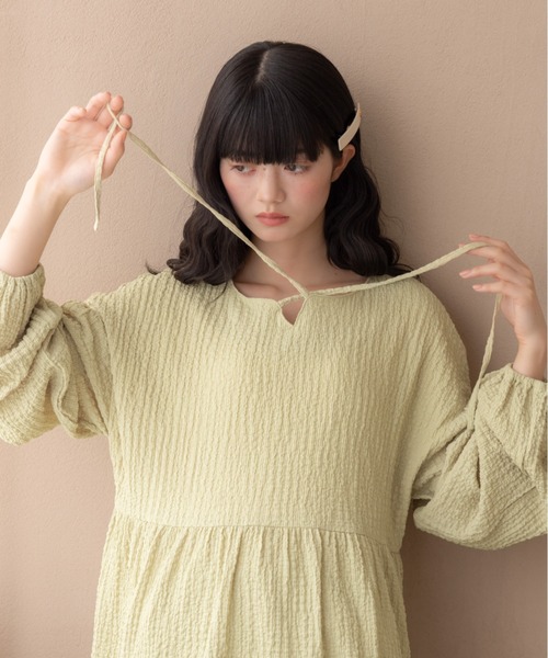 REMOON(リムーン)の「ティアードチュニックワンピース(ワンピース・レディース・オフホワイト/ブラック/ライトグリーン・FREE)」の12枚目の写真