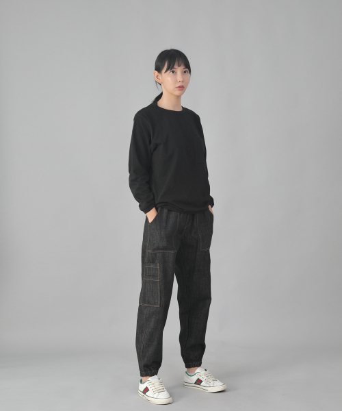 SAINTCREW（セントクルー）の「ツーレイヤーワイドカーゴジョガーパンツ W2-308J ブラックデニム（デニムパンツ・メンズ・その他・MEDIUM/LARGE/X-LARGE）」の2枚目の写真