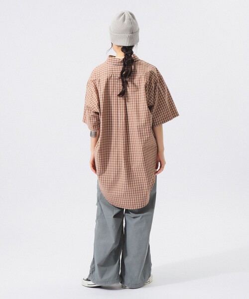 BEAMS BOY(ビームスボーイ)の「ボーイ チェック ビッグ ボタンダウン シャツ(シャツ/ブラウス・レディース・チャコールグレー/ネイビー/ブラウン・ONE SIZE)」の4枚目の写真