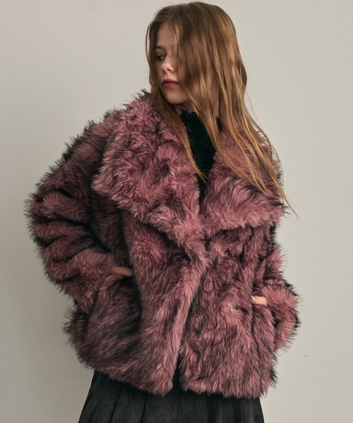Clum(クルム)の「ワイドショールカラーエコファーブルゾン(その他アウター・レディース・パープル系/ブラウン系・SMALL/MEDIUM)」の19枚目の写真