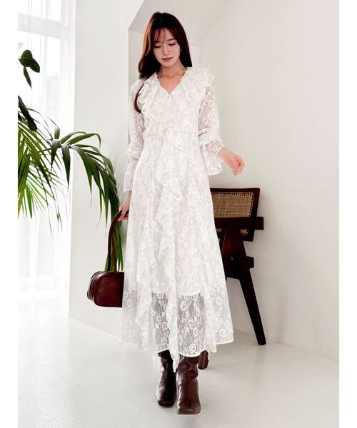 dazzlin(ダズリン)の「レースガウンワンピース(ワンピース・レディース・オフホワイト/ブルー・SMALL/MEDIUM)」の2枚目の写真