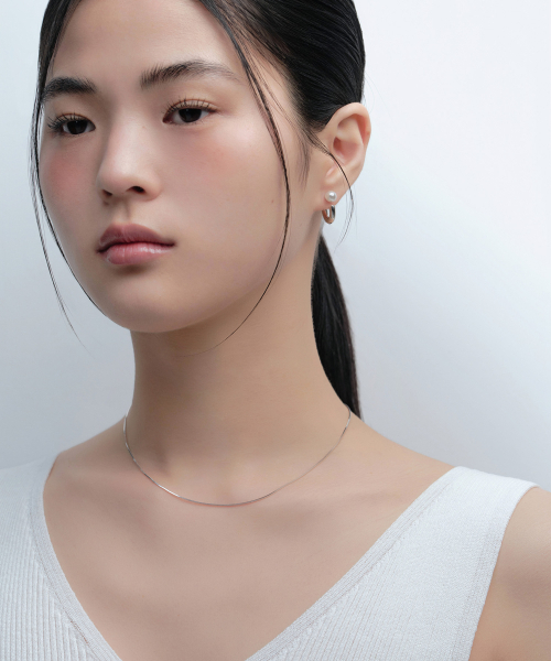 MUSINSA STANDARD WOMAN（ムシンサスタンダードウーマン）の「ウィメンズパール＆フープイヤリング [シルバー]（ピアス（両耳用）・レディース・その他・FREE）」の4枚目の写真