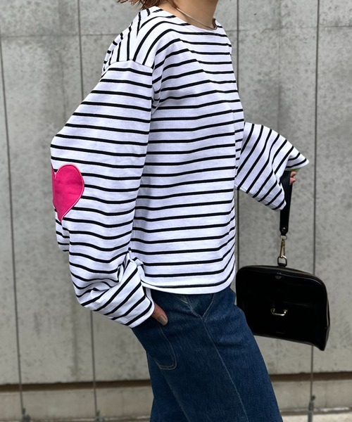 mi via loca(ミヴィアロカ)の「配色2way ハートパッチ ボーダーロンT(Tシャツ/カットソー・レディース・ホワイト/キナリ/ブラック・FREE)」の15枚目の写真