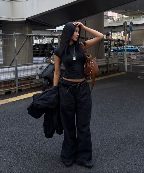 BLACKPURPLE(ブラックパープル)の「ベントルナイロンウィンドブレーカージャケット Vantor Nylon Windbreaker Jacket_Black(ナイロンジャケット・レディース・ブラック・FREE)」の13枚目の写真