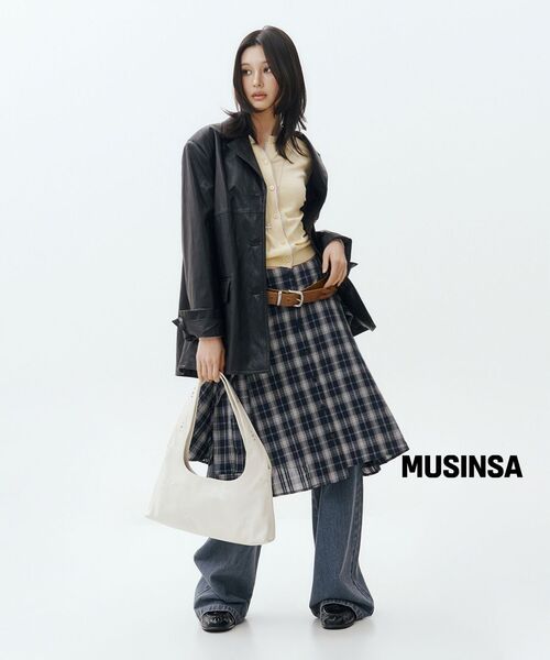 MUSINSA STANDARD WOMAN（ムシンサスタンダードウーマン）の「ウィメンズレイヤードラウンドネックカーディガン[ペイルイエロー]（カーディガン/ボレロ・レディース・その他・SMALL/MEDIUM/LARGE/X-SMALL）」の11枚目の写真