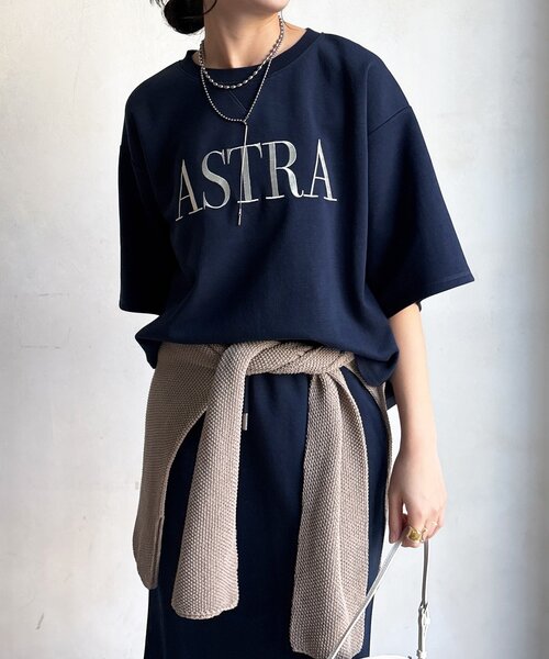 DouDou（ドゥドゥ）の「【セットアップ可能】バックワンポイントロゴ刺繍プルオーバー（Tシャツ/カットソー・レディース・ネイビー/グレイッシュベージュ/グレー・FREE）」の11枚目の写真