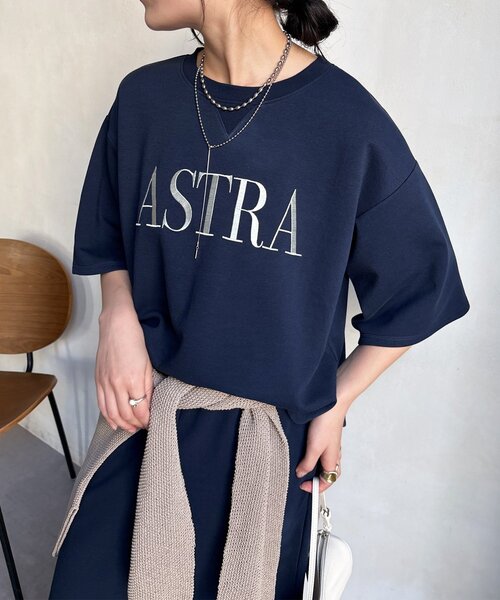 DouDou（ドゥドゥ）の「【セットアップ可能】バックワンポイントロゴ刺繍プルオーバー（Tシャツ/カットソー・レディース・ネイビー/グレイッシュベージュ/グレー・FREE）」の12枚目の写真