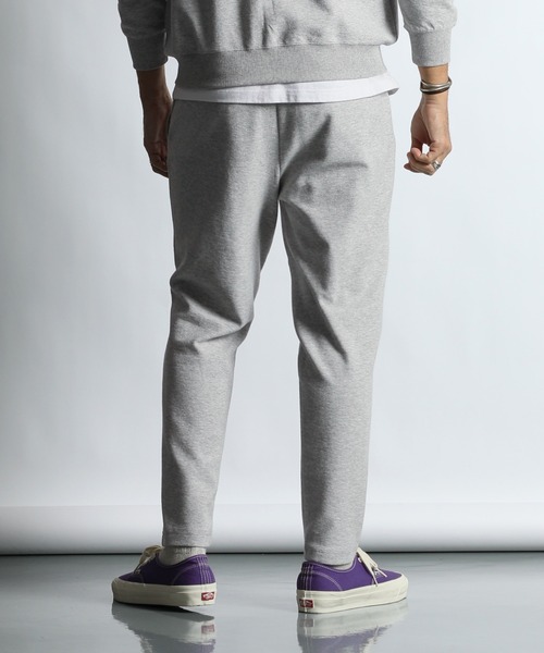 The DUFFER of ST.GEORGE（ザダファーオブセントジョージ）の「〔BLACK LABEL〕MINI PILE EASY PANTS：セットアップ対応 ミニパイル イージーパンツ（スウェットパンツ・メンズ・グレー・SMALL/MEDIUM/LARGE/X-LARGE）」の10枚目の写真