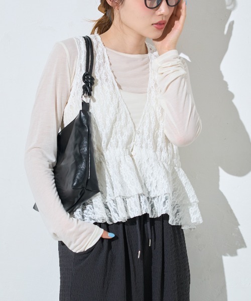 model：163cm / size：F