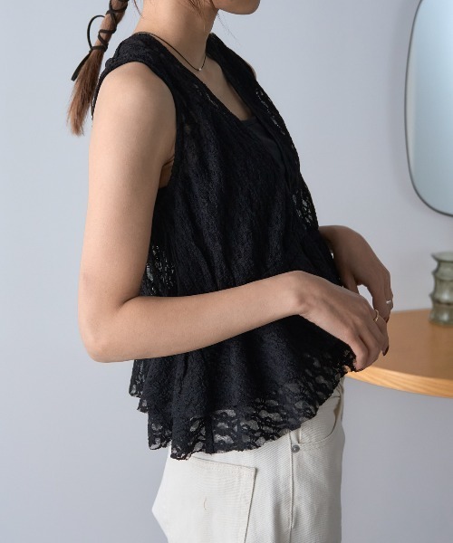 TRIANGLE PALETTE(トライアングルパレット)の「レースペプラムVネックベスト(ベスト・レディース・ホワイト/ブラウン/アイボリー/ブラック・FREE)」の16枚目の写真