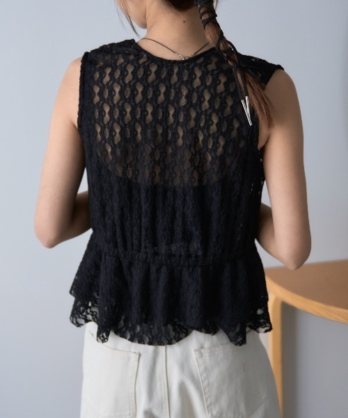 TRIANGLE PALETTE(トライアングルパレット)の「レースペプラムVネックベスト(ベスト・レディース・ホワイト/ブラウン/アイボリー/ブラック・FREE)」の15枚目の写真