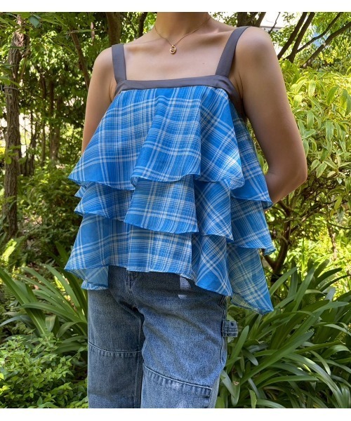 IRENENNE(アイレネ)の「プレイドプリントキャミトップ / Plaid Print Tiered Cami Top(シャツ/ブラウス・レディース・オレンジ/ブルー・36)」の9枚目の写真