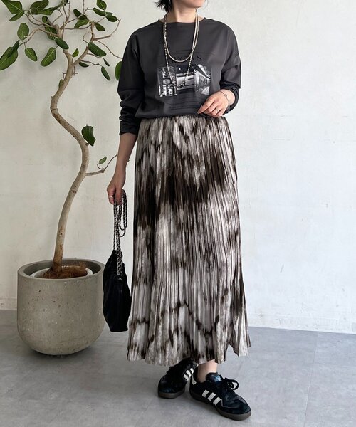 un dix cors(アンディコール)の「ニュアンスプリーツスカート(スカート・レディース・ブラック・FREE)」の12枚目の写真