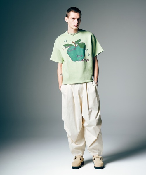 glamb(グラム)の「Knee Tuck Color Pants / ニータックカラーパンツ(カーゴパンツ・メンズ・ホワイト/ブラック/ワイン・S/M/L)」の13枚目の写真