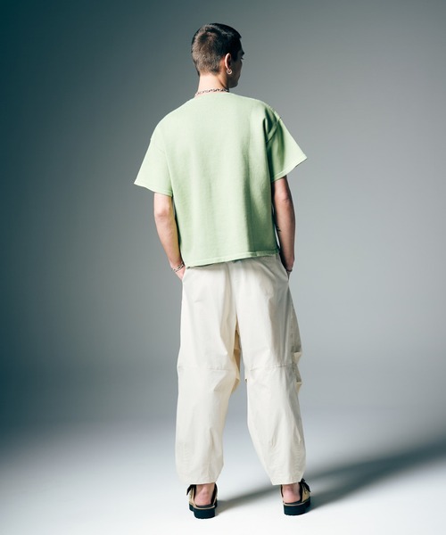 glamb(グラム)の「Knee Tuck Color Pants / ニータックカラーパンツ(カーゴパンツ・メンズ・ホワイト/ブラック/ワイン・S/M/L)」の14枚目の写真