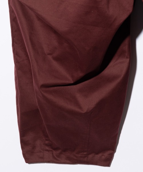 glamb(グラム)の「Knee Tuck Color Pants / ニータックカラーパンツ(カーゴパンツ・メンズ・ホワイト/ブラック/ワイン・S/M/L)」の21枚目の写真