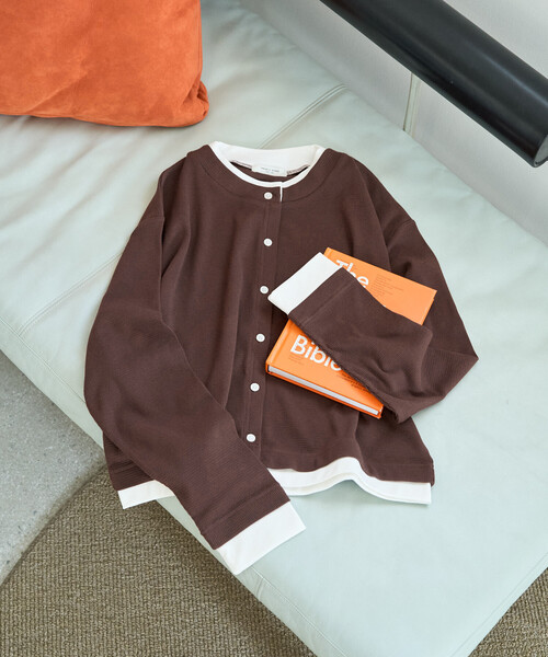 FREAK'S STORE（フリークスストア）の「限定展開　タック リブ レイヤード ボタン カーディガン（カーディガン/ボレロ・レディース・グレー/レッド/ブラウン/ブラック・ﾌﾘ-）」の4枚目の写真