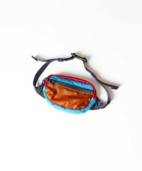 HOLIDAY（ホリデイ）の「HOLIDAY PACKABLE MINI WAIST BAG (CRAZY) ホリデイパッカブルミニウエストバッグ (クレイジー)（ボディバッグ/ウエストポーチ・レディース・マルチ・ONE SIZE）」の2枚目の写真