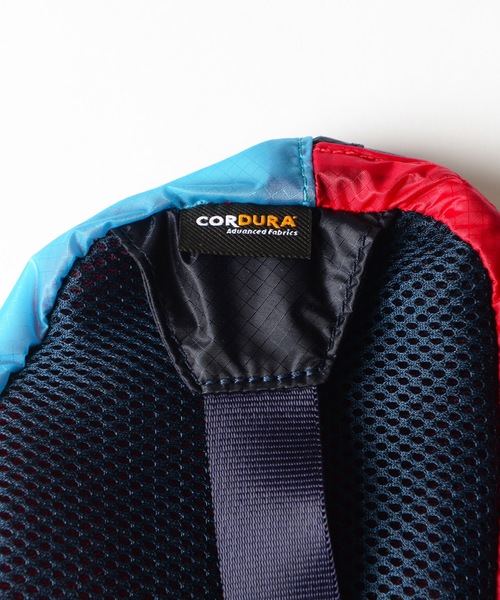 HOLIDAY（ホリデイ）の「HOLIDAY PACKABLE MINI WAIST BAG (CRAZY) ホリデイパッカブルミニウエストバッグ (クレイジー)（ボディバッグ/ウエストポーチ・レディース・マルチ・ONE SIZE）」の4枚目の写真