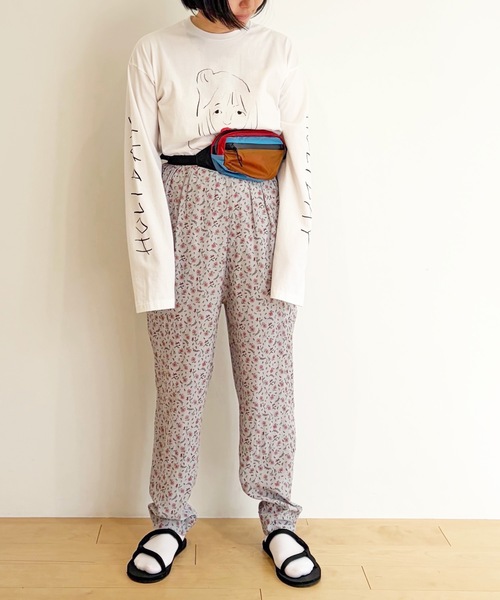 HOLIDAY（ホリデイ）の「HOLIDAY PACKABLE MINI WAIST BAG (CRAZY) ホリデイパッカブルミニウエストバッグ (クレイジー)（ボディバッグ/ウエストポーチ・レディース・マルチ・ONE SIZE）」の8枚目の写真