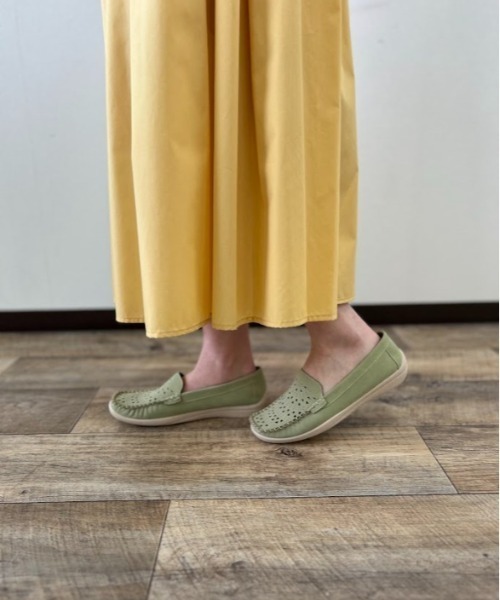 Parade(パレード)の「軽量パンチングドライビングシューズ 22233【Parade】(モカシン/デッキシューズ・レディース・グレー/ミント/ホワイト・23.5cm/24.0cm/24.5cm/25.0cm/22.0cm/22.5cm/23.0cm)」の11枚目の写真
