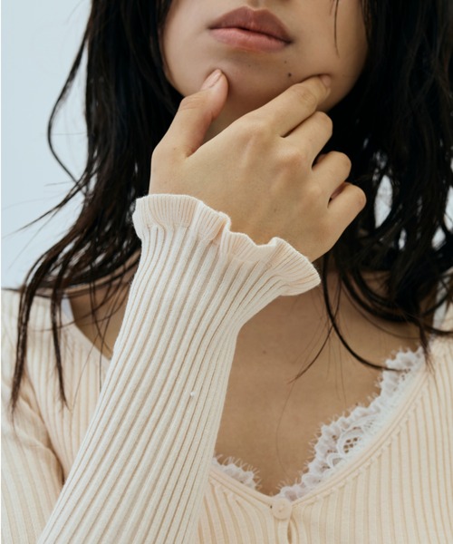 DRWCYS（ドロシーズ）の「リブVネックニットカーデ（カーディガン/ボレロ・レディース・ピンク/オフホワイト/ブラック・FREE）」の11枚目の写真