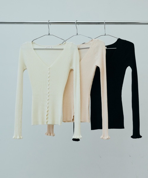 DRWCYS（ドロシーズ）の「リブVネックニットカーデ（カーディガン/ボレロ・レディース・ピンク/オフホワイト/ブラック・FREE）」の4枚目の写真