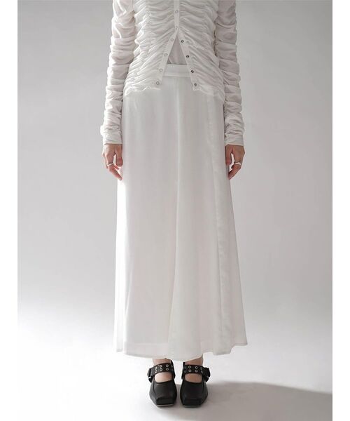 :ETHROF(イーサオブ)の「A-LINE TUCK SATIN SKIRT(スカート・レディース・ブラック・MEDIUM)」の14枚目の写真