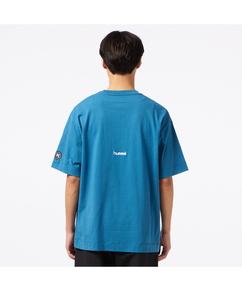 hummel（ヒュンメル）の「hummel/ヒュンメル H.FC ﾛｺﾞTｼｬﾂ（Tシャツ/カットソー・レディース・ブルー/ブラック/ホワイト・L/XL/M）」の8枚目の写真