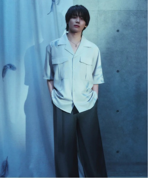 Etrarium（エトラリウム）の「KISEKI Safari Shirt（シャツ/ブラウス・メンズ・グレー・FREE）」の2枚目の写真