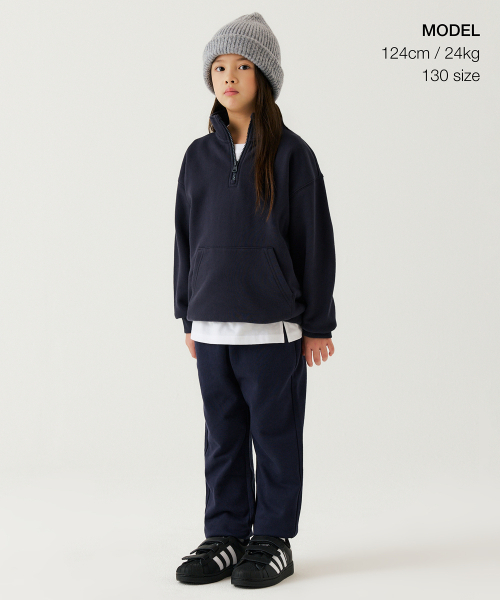 MUSINSA STANDARD KIDS（ムシンサスタンダードキッズ）の「起毛オーバーサイズハーフジップスウェットシャツ[ネイビー]（スウェット・レディース・その他・100/110/160/150/140/130/120）」の3枚目の写真
