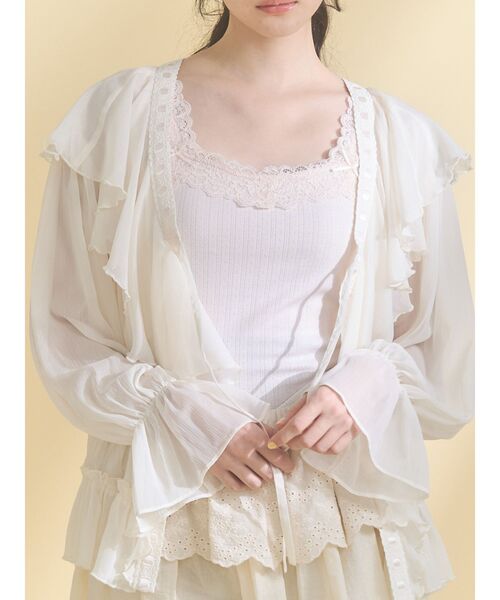 merry jenny(メリージェニー)の「lace frame camisole tops(キャミソール・レディース・オフホワイト/ピンク/ライトブルー・FREE)」の3枚目の写真