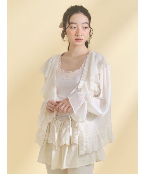 merry jenny(メリージェニー)の「lace frame camisole tops(キャミソール・レディース・オフホワイト/ピンク/ライトブルー・FREE)」の4枚目の写真