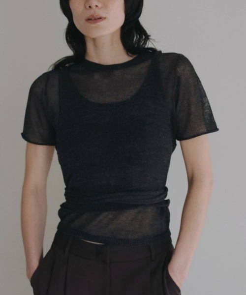 anuke（アンヌーク）の「anuke　Wrapcami Layered Knit ラップキャミレイヤードニット/62620503（ニット/セーター・レディース・クリーム/チャコールグレー・ONE SIZE）」の2枚目の写真