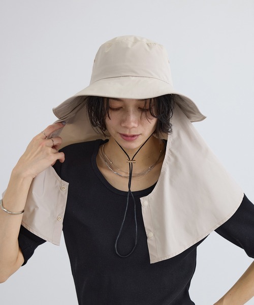 SALON adam et rope'(サロン アダム エ ロペ)の「2WAYレイヤーハット / 撥水・UVケア・取り外し可(ハット・レディース・ブラック/ベージュ系その他2・FREE)」の13枚目の写真