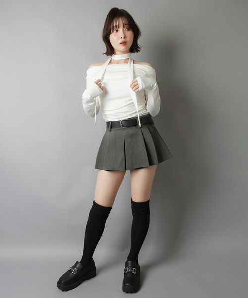 SPINNS(スピンズ)の「【セットアイテム】タイ付き長袖カットソー/ギャザー/ストール付き(Tシャツ/カットソー・レディース・ブラック/ホワイト/チャコール・ONESIZE)」の16枚目の写真