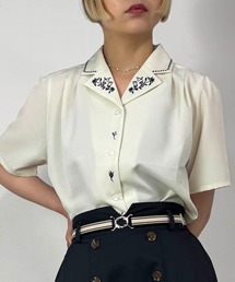 開襟刺繍ブラウス