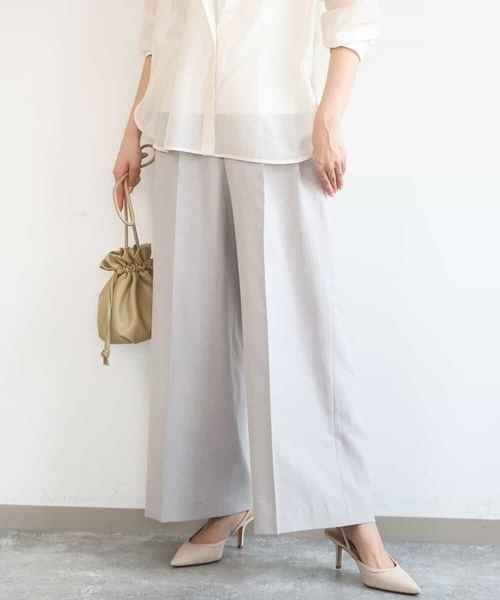 MK MICHEL KLEIN（エムケーミッシェルクラン）の「バイオヴィンテージツイル ワイドストレートパンツ/接触冷感/UVカット/速乾/洗える（スラックス・レディース・ネイビー/グレイッシュベージュ・38）」の2枚目の写真