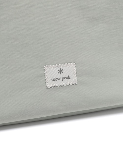 Snow Peak(スノーピーク)の「Snow Peak / Cample 2-Way Tote Bag 5.5L キャンプル 2wayトートバッグ 海外限定(トートバッグ・レディース・ライトベージュ/カーキ/スミクロ・ONE SIZE)」の13枚目の写真