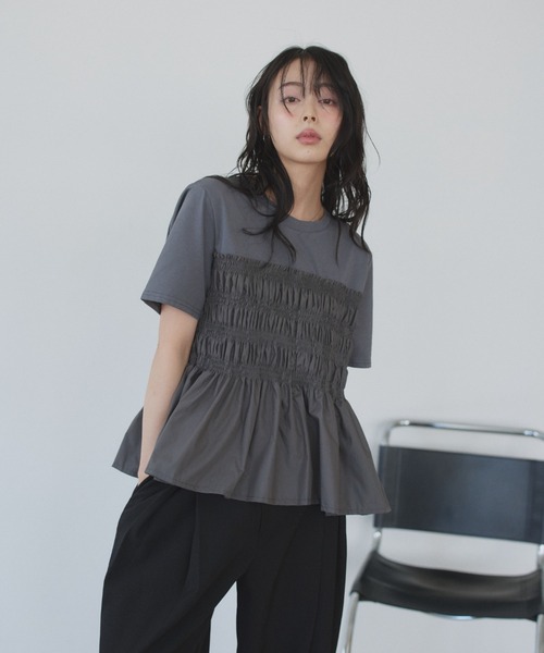 Eclat one(エクラワン)の「【Eclat one】異素材ドッキング シャーリングビスチェライク カットソー(Tシャツ/カットソー・レディース・イエロー/グレー/ホワイト・FREE)」の2枚目の写真