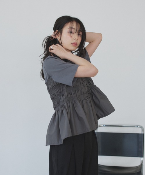 Eclat one(エクラワン)の「【Eclat one】異素材ドッキング シャーリングビスチェライク カットソー(Tシャツ/カットソー・レディース・イエロー/グレー/ホワイト・FREE)」の15枚目の写真